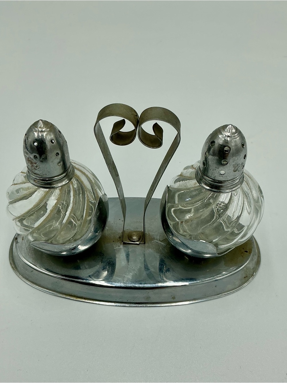 Vintage Silver Tone Clear Glass Mini Salt and Pepper Shakers On Silver Tone Tray - Picture 4 of 11